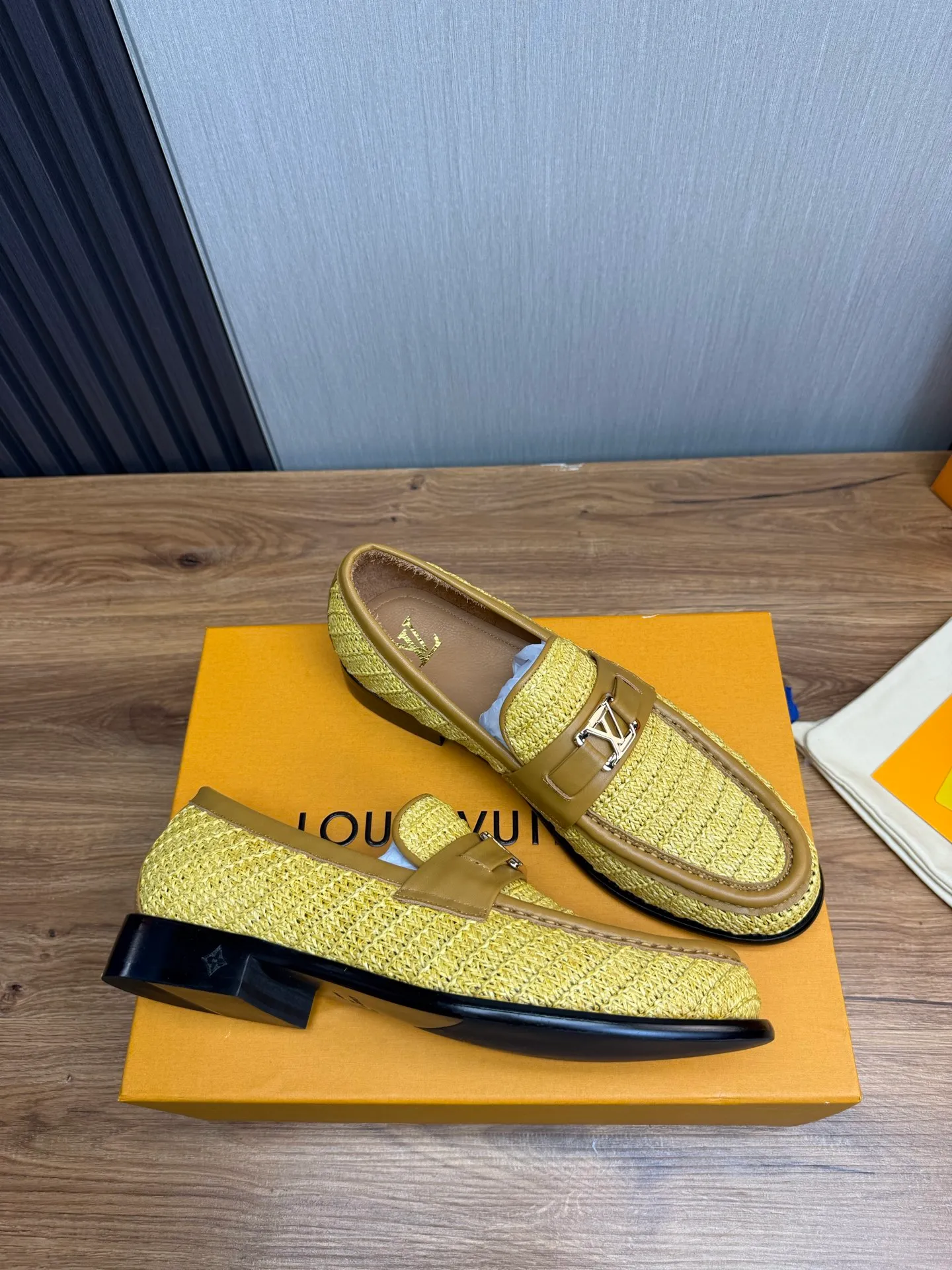 Factory 680💰 LV. Men's business casual leather shoes, all made of imported original brand leather, just to create a more comfortable wearing experience, original non-slip and wear-resistant outsole ✔️16-45 (38.45 non-returnable)